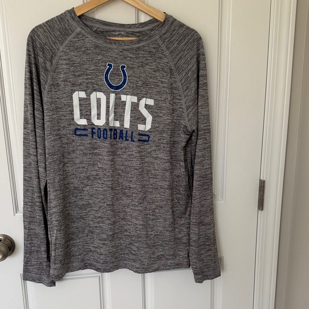 Colts long sleeved shirt